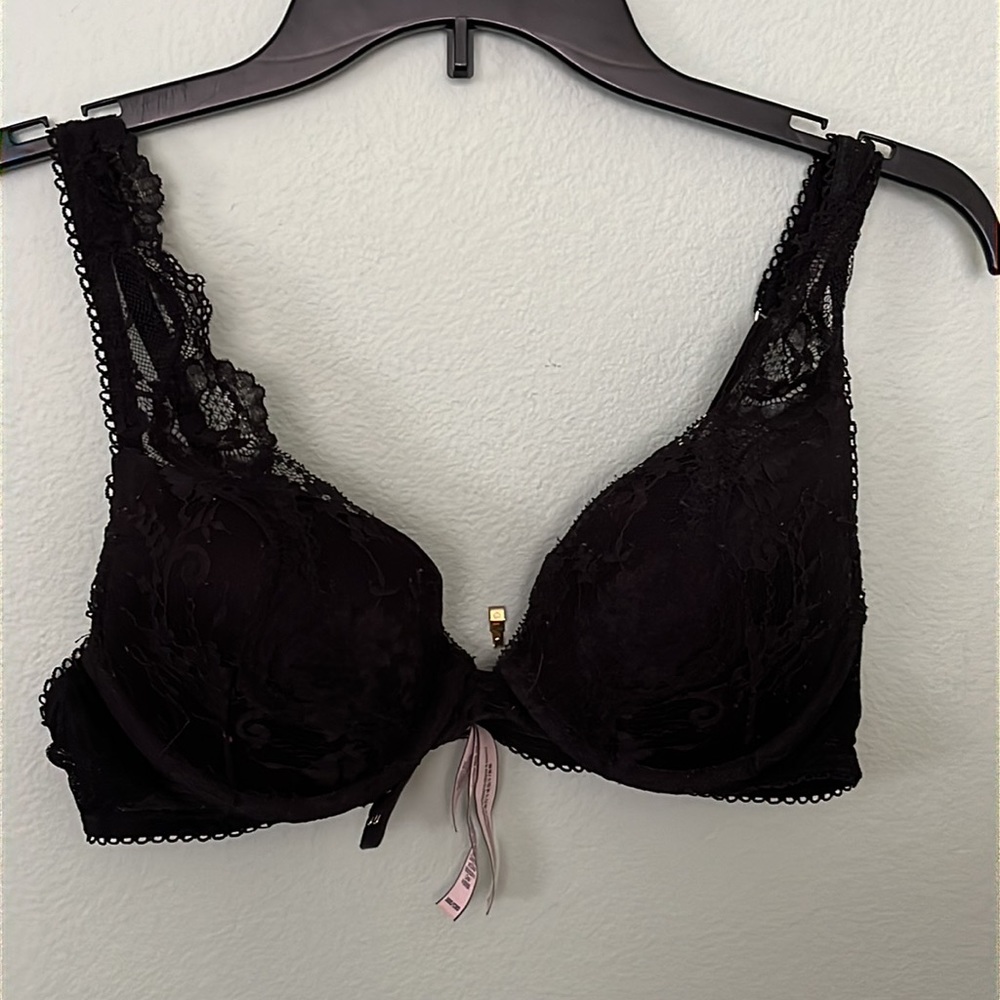 Black Victoria Secret lace push up bra
